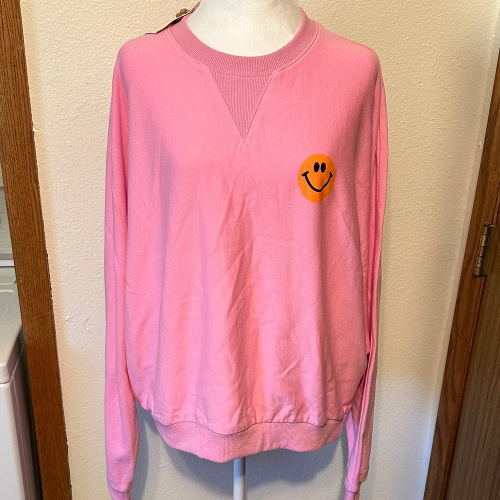 NWT Easel Pink Smiley Face Crew Neck Sweater size medium